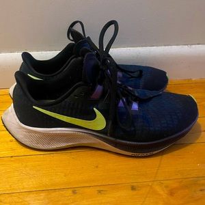 NIKE AIR ZOOM Women’s Size 9